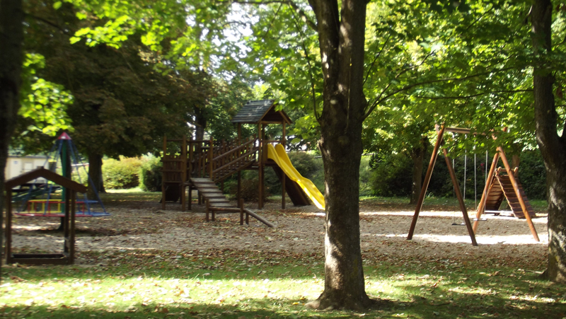 Aire De Pique Nique Du Site De Mantelot CHATILLON SUR LOIRE Tourisme