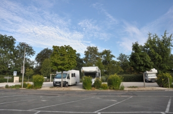 Aire de services pour Camping-car - Saran