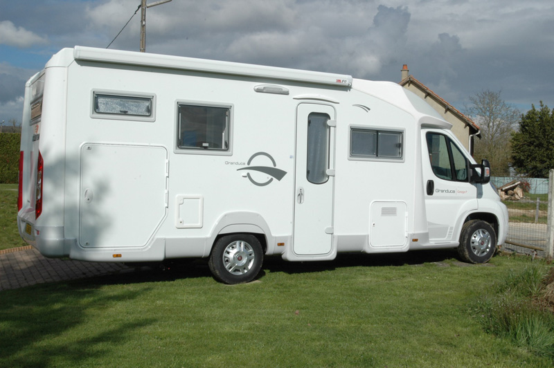Aire de camping-car de Thiron-Gardais — photo 2