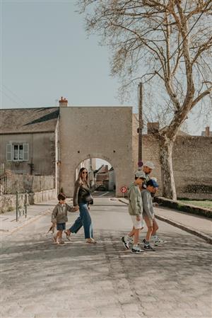 Balade numérique en famille : découvrez Beaugency avec Baludik