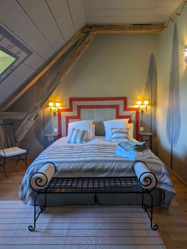 Chambre Cyclade - Crédit photo : Ferme du Poirier