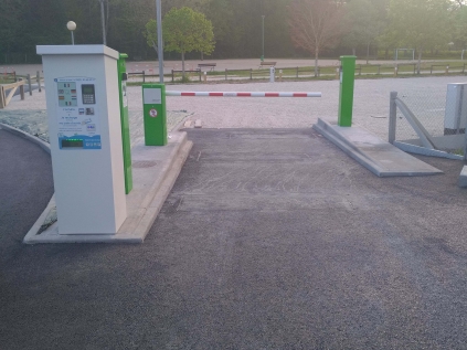 Aire de services pour camping-cars