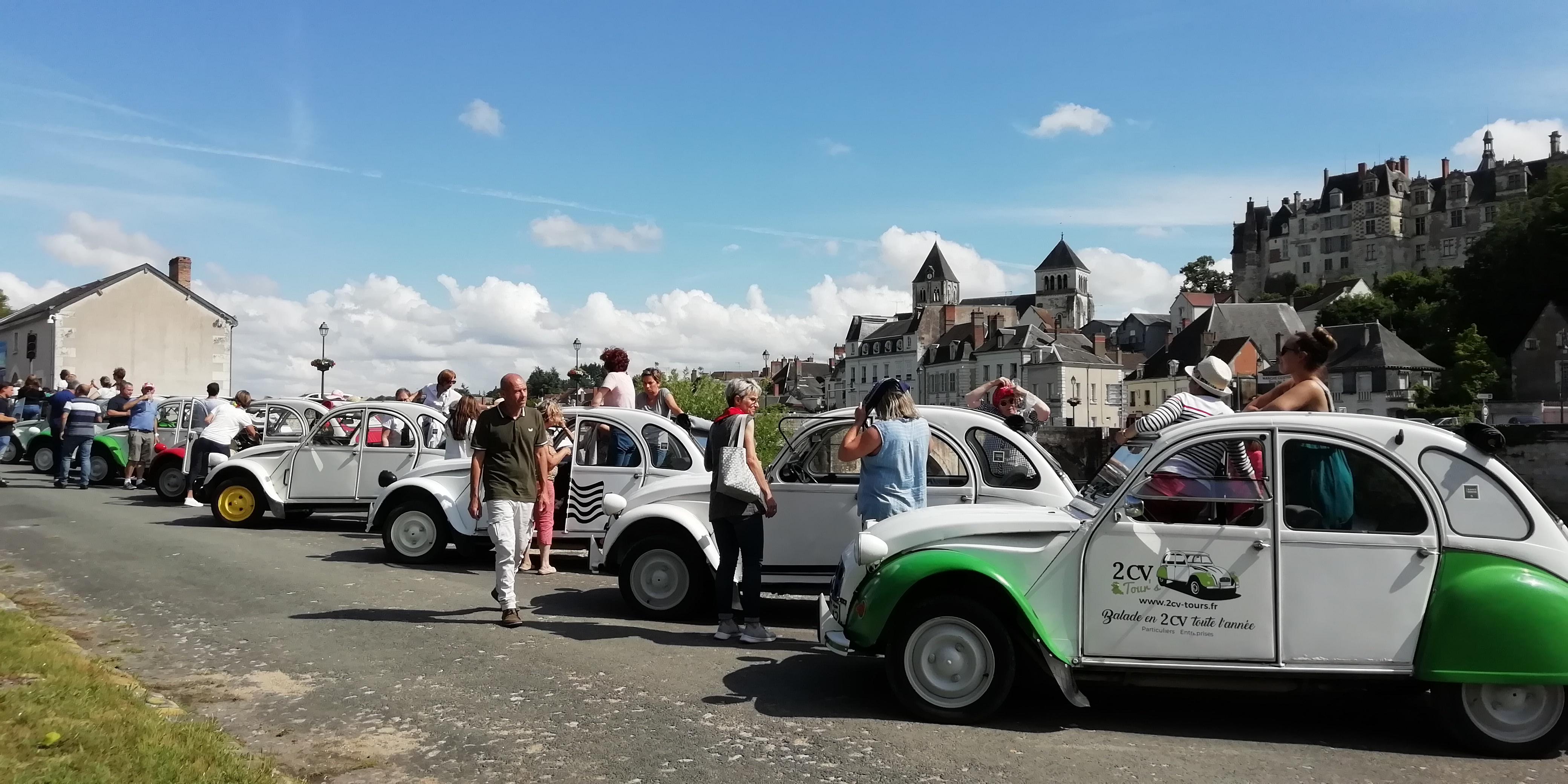 Escapade en voiture ancienne dans la vallée de la Loire