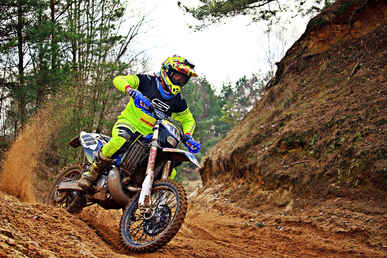 AMMB Moto-Cross