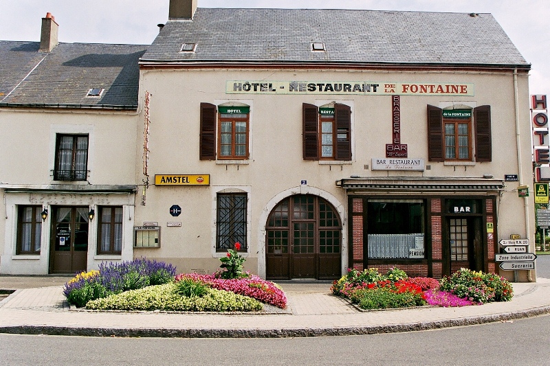Hôtel Restaurant La Fontaine