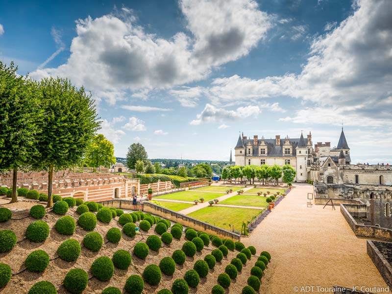 The garden of Naples - Royal chateau of Amboise, France.