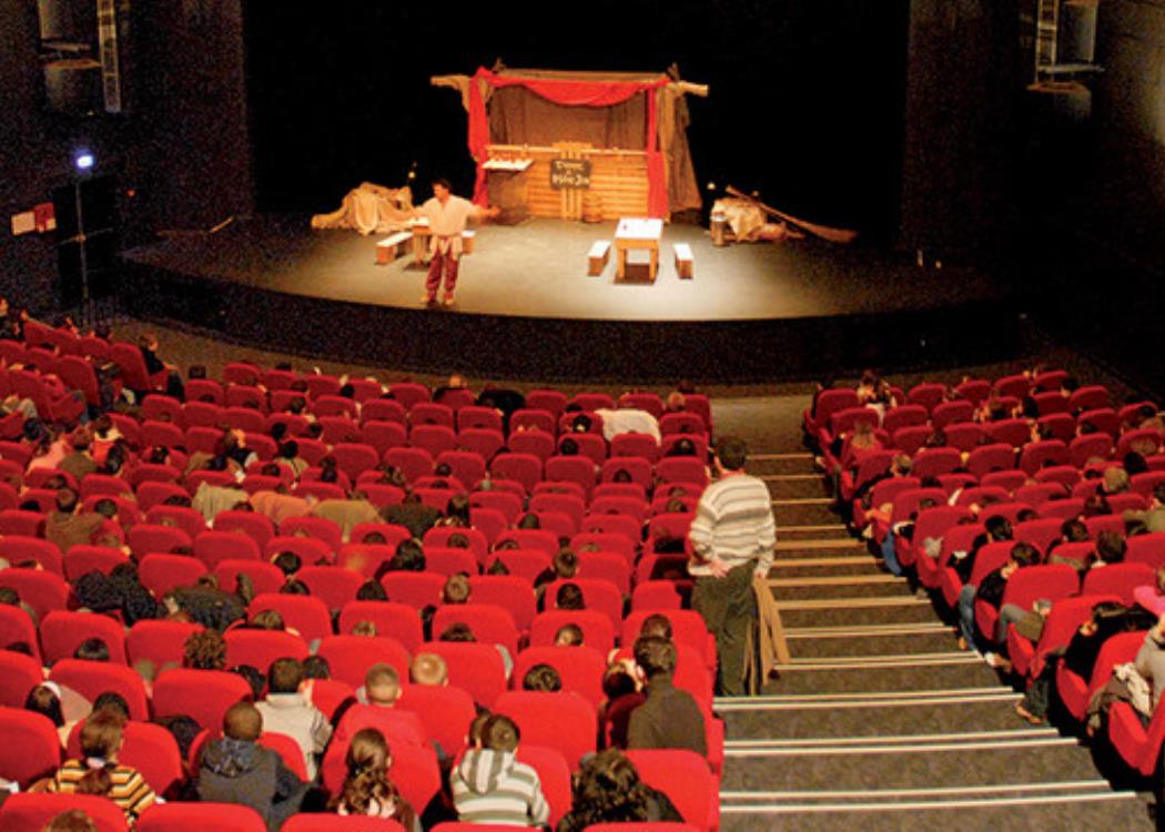 Théâtre Gérard Philipe Orléans Val De Loire Tourisme 