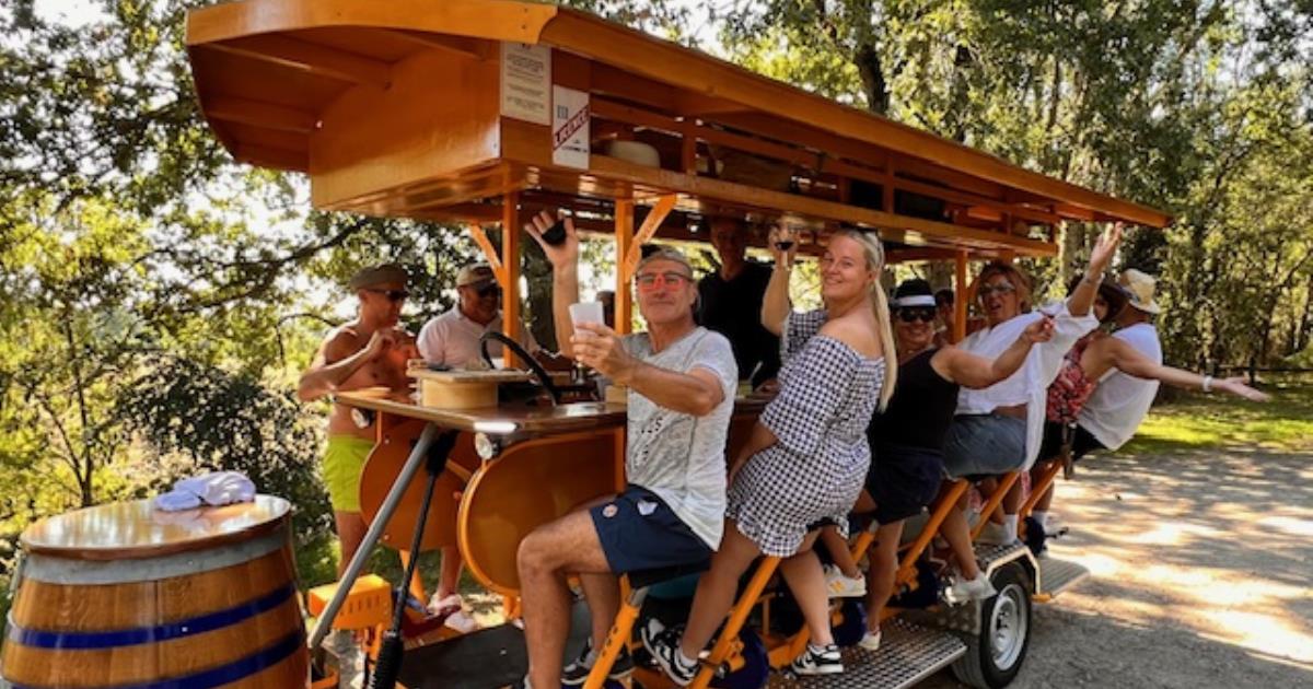 GUINGUETTE MOBILE A VELO